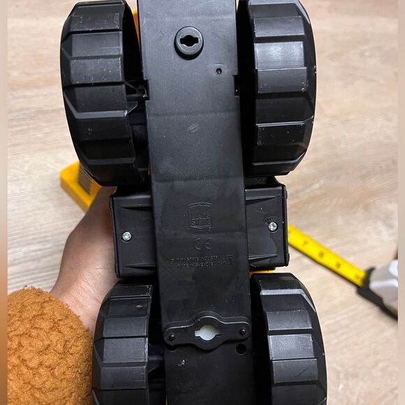 (3) Lot of 3 Caterpillar CAT Trucks - Picture 8 of 13